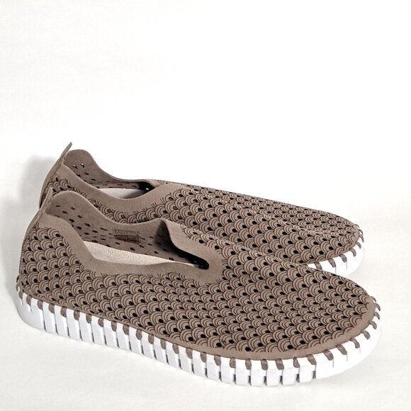Ilse Jacobsen Tulip Slip On Shoes Falcon Taupe - Picture 1 of 11